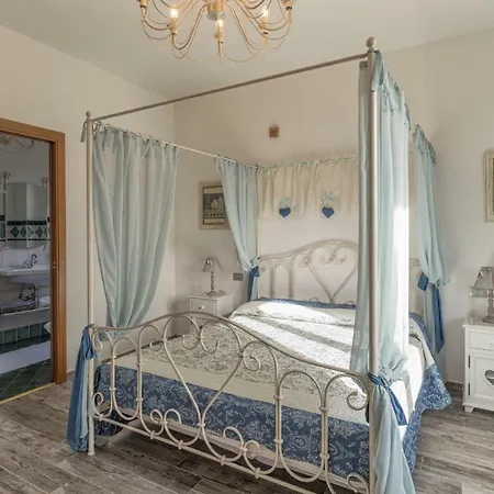 Nido Del Merlo By Vacavilla Villa *