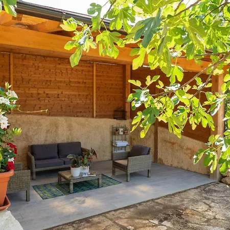 Nido Del Merlo By Vacavilla * Certaldo